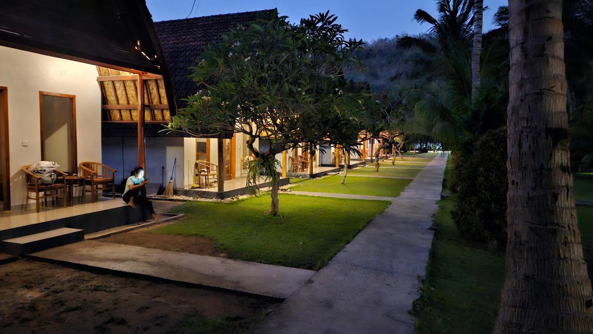 The Tinsi Hotel Toyapakeh Kültér fotó